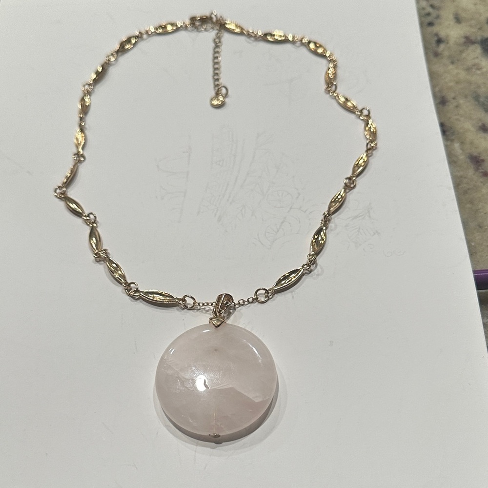 Elegant Gold and Pink Pendant Necklace 20” ladies necklace